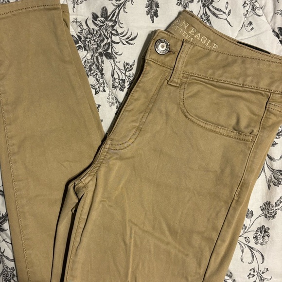 American Eagle Tan Jegging Super Stretch Pants - Picture 2 of 8